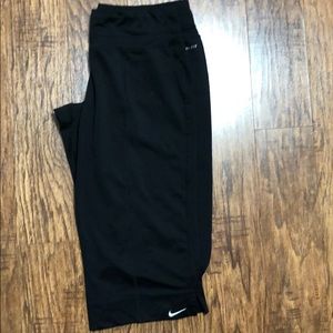 Nike workout capris
